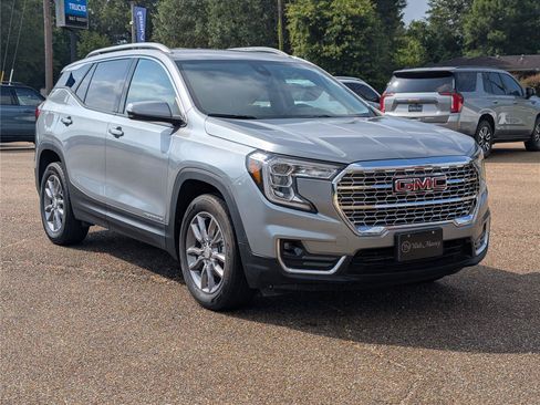 Used 2024 GMC Terrain SLT AWD/4WD image 7