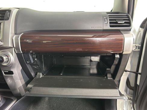 Used 2022 Toyota 4Runner Limited AWD/4WD image 21