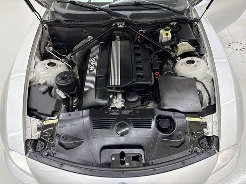 Used 2004 BMW Z4 3.0i RWD image 10