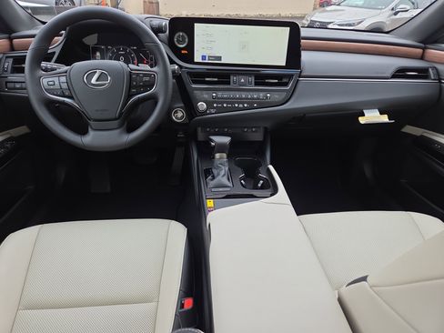 New 2025 Lexus ES 350 w/ Premium Package image 10