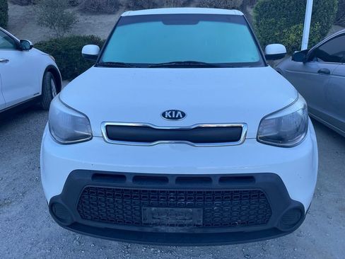 Used 2015 Kia Soul FWD image 3