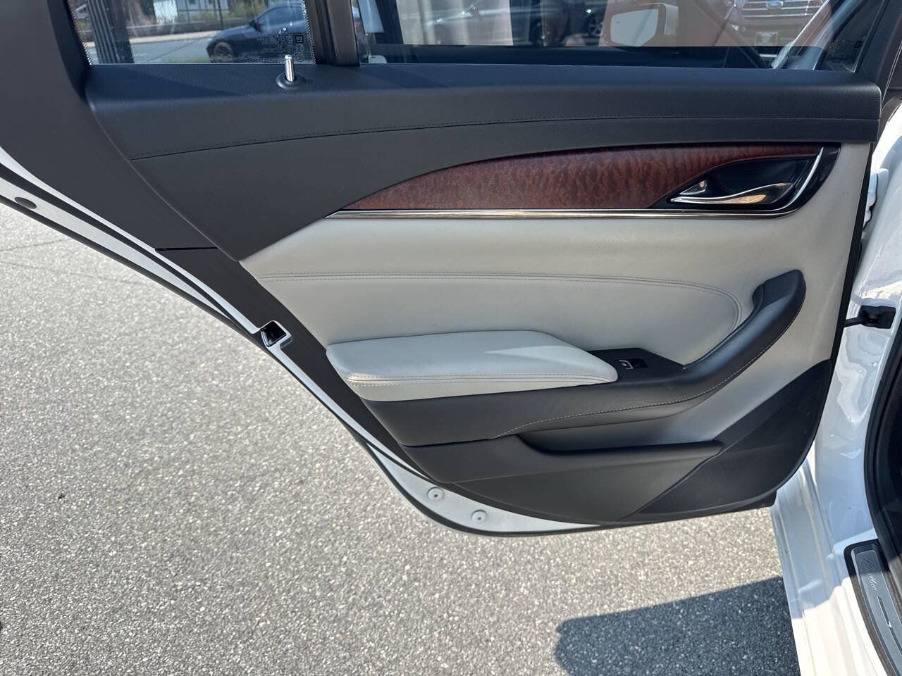Used 2016 Cadillac CTS Luxury RWD image 30