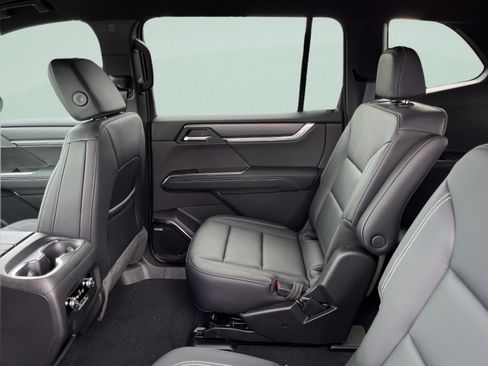 New 2026 GMC Acadia Elevation w/ Elevation Premium Package AWD/4WD image 18
