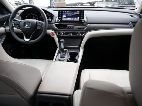 Certified 2018 Honda Accord EX image 13