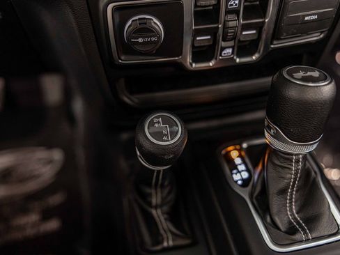 Used 2022 Jeep Wrangler Unlimited Sahara w/ Cold Weather Group image 29