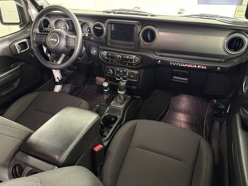 Used 2022 Jeep Wrangler Unlimited Sport AWD/4WD image 12