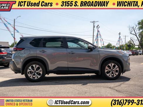 Used 2023 Nissan Rogue SV FWD image 7