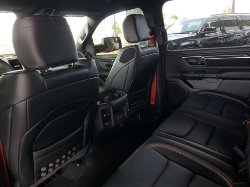 Used 2026 RAM 1500 Laramie AWD/4WD image 10