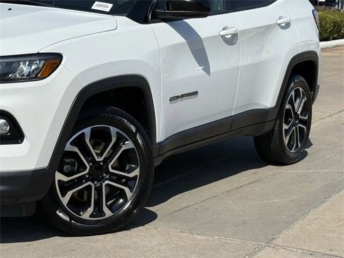 Used 2024 Jeep Compass Limited image 7