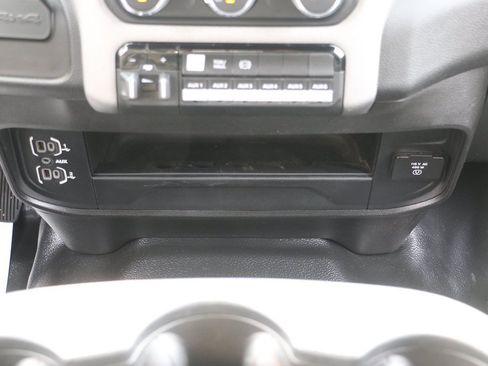 Used 2024 RAM 2500 Tradesman w/ Snow Chief Group AWD/4WD image 16