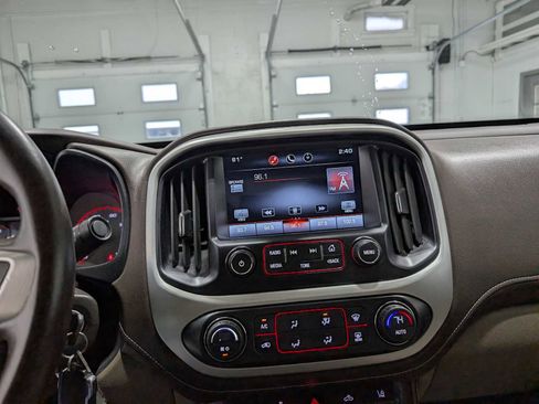 Used 2015 GMC Canyon SLT w/ Driver Alert Package image 32