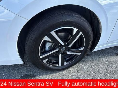 Used 2024 Nissan Sentra SV image 9