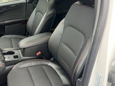 Used 2024 Ford Escape ST-Line Select w/ Tech Pack #2 image 12