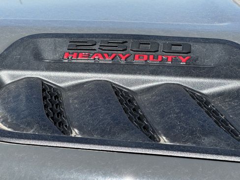 New 2026 RAM 2500 Laramie AWD/4WD image 25