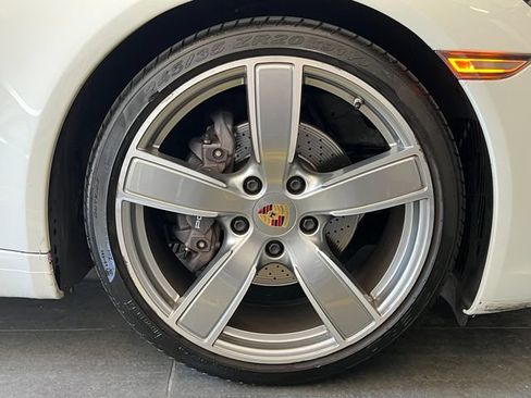 Used 2019 Porsche 911 Carrera RWD image 14