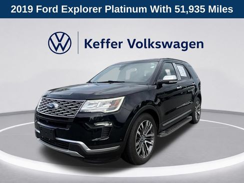 Used 2019 Ford Explorer Platinum AWD/4WD image 1