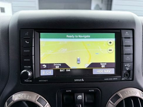 Used 2016 Jeep Wrangler Unlimited Sahara image 17