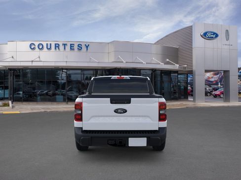 New 2025 Ford Maverick Lariat w/ Black Appearance Package image 5