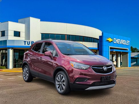 Used 2022 Buick Encore Preferred w/ Safety Package FWD image 8