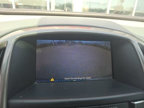 Used 2014 Buick Verano FWD image 18