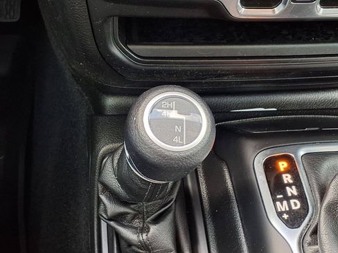 Used 2023 Jeep Wrangler Unlimited Sport AWD/4WD image 13