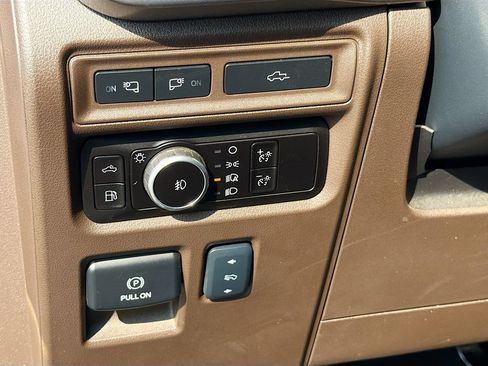 Used 2024 Ford F150 King Ranch w/ FX4 Off-Road Package AWD/4WD image 10
