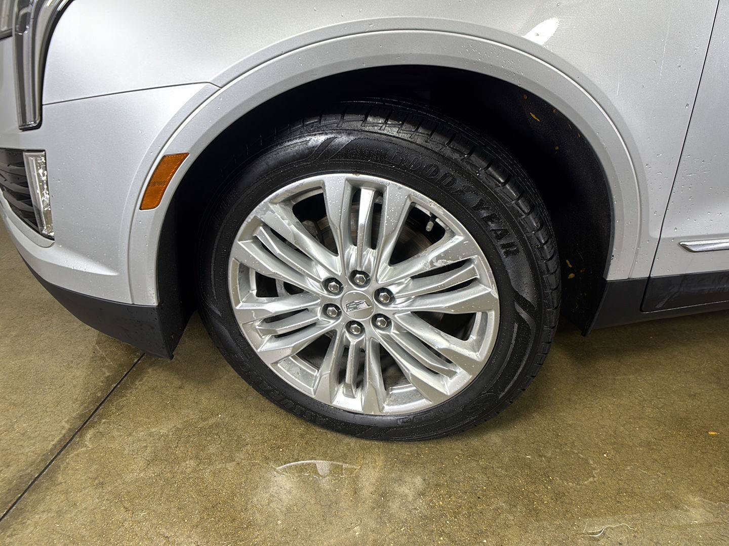 Used 2019 Cadillac XT5 Premium Luxury AWD/4WD image 5