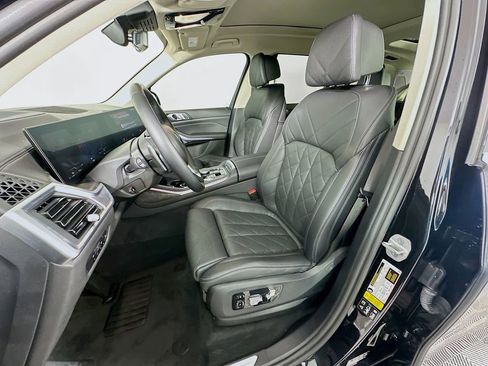 Certified 2023 BMW X7 xDrive40i w/ Premium Package image 21