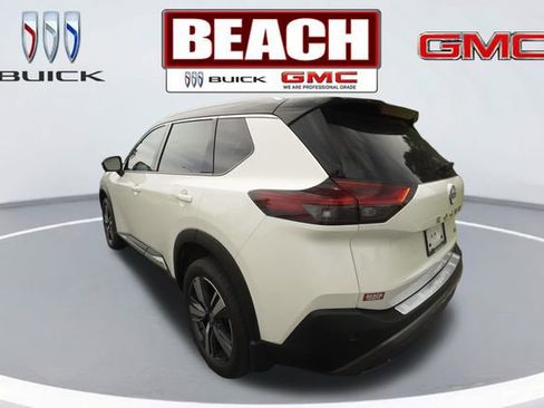 Used 2023 Nissan Rogue SL FWD image 5