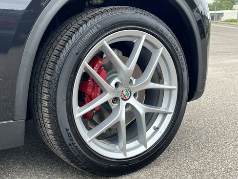 Used 2018 Alfa Romeo Stelvio Ti Sport AWD/4WD image 9