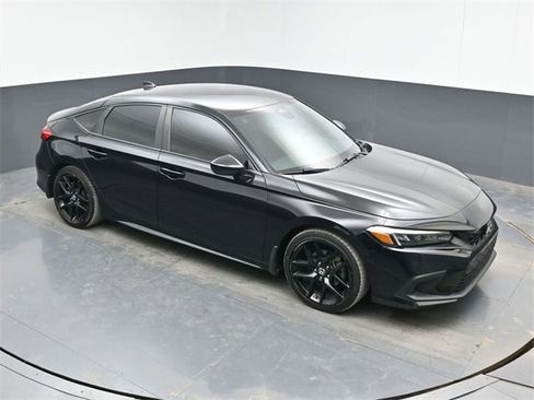 Used 2022 Honda Civic Sport image 1