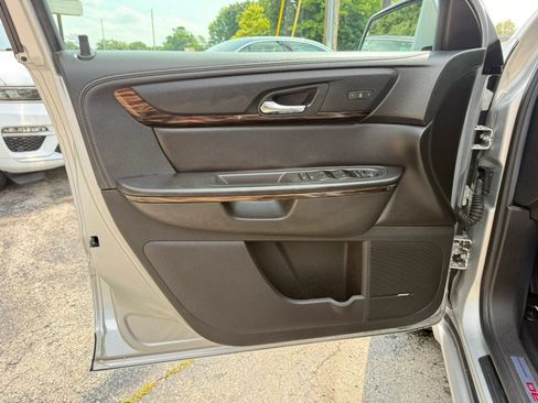 Used 2015 GMC Acadia Denali AWD/4WD image 9