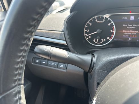 Used 2024 Nissan Altima 2.5 SV w/ SV Premium Package FWD image 23