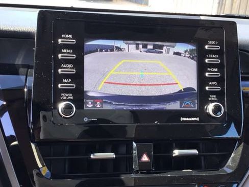 Used 2022 Toyota Camry SE image 22