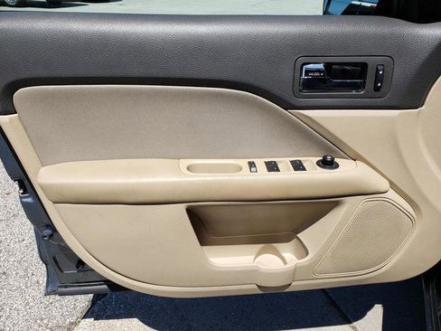 Used 2012 Ford Fusion SE FWD image 11