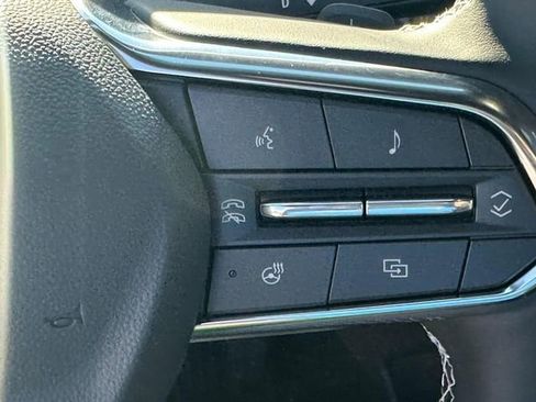 New 2026 Chevrolet Traverse LT image 13