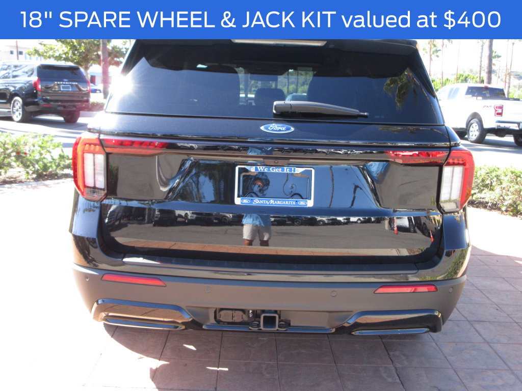 Used 2026 Ford Explorer ST-Line w/ Premium Package RWD image 3