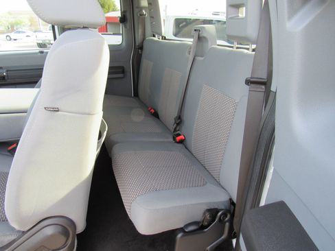 Used 2011 Ford F250 XLT w/ XLT Appearance Pkg image 10