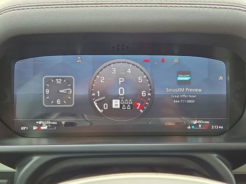 Used 2021 Land Rover Defender 110 SE image 25