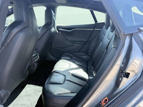Used 2015 Tesla Model S 70D image 35