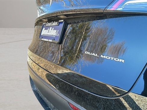 Used 2021 Tesla Model Y Long Range image 25