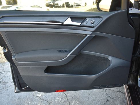 Used 2017 Volkswagen GTI S image 34