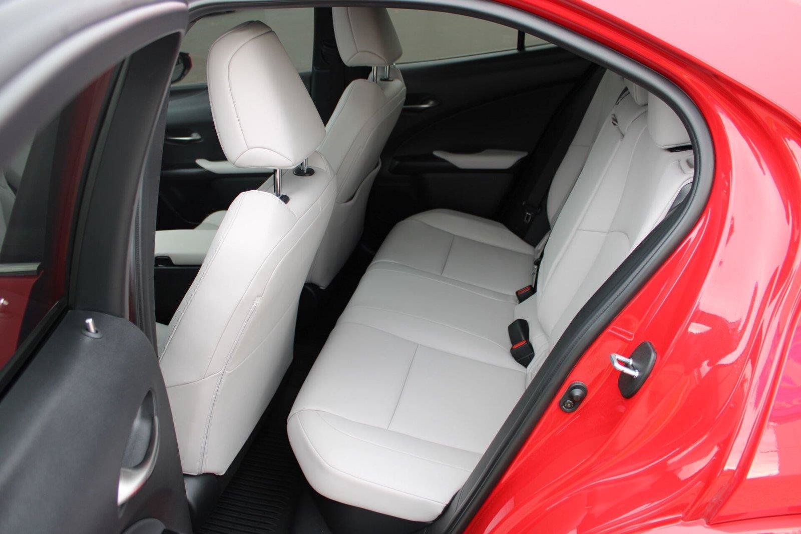Used 2024 Lexus UX 250h F Sport AWD/4WD image 16