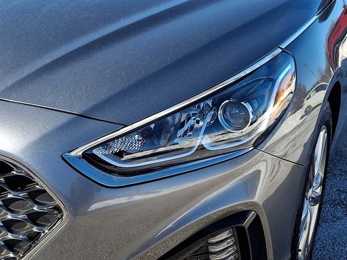 Used 2019 Hyundai Sonata SEL w/ Tech Package 02 image 9