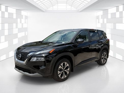 Used 2023 Nissan Rogue SV FWD image 3