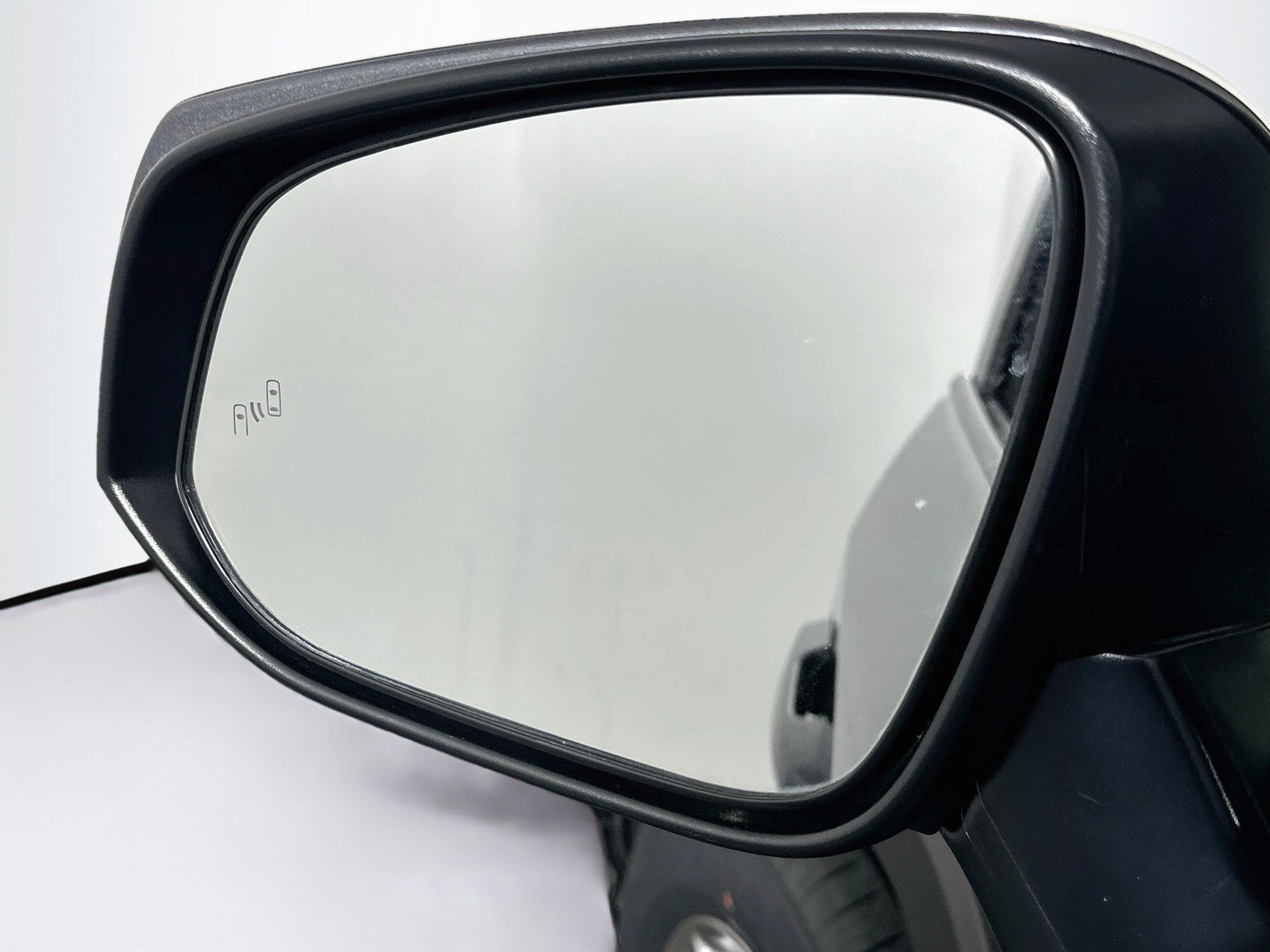 Used 2025 Toyota RAV4 XLE FWD image 16