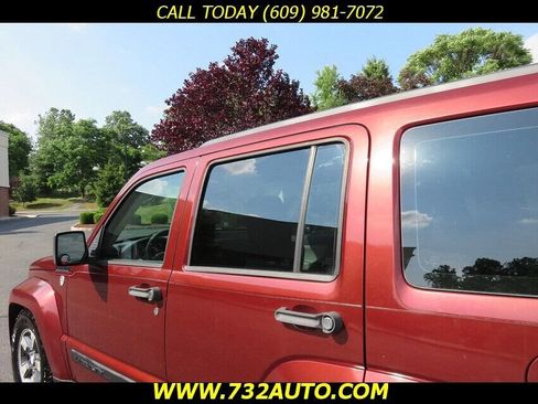 Used 2008 Jeep Liberty Sport image 22