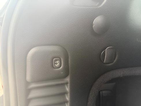 Used 2012 Jeep Grand Cherokee Limited w/ Luxury Group II image 13