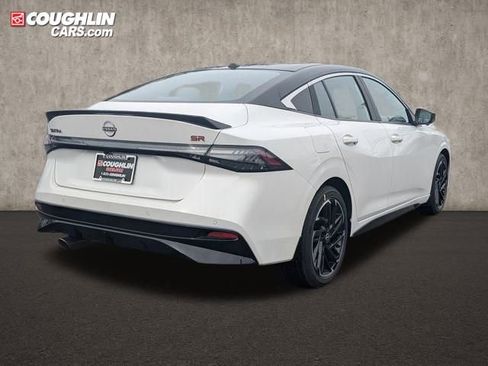 New 2026 Nissan Sentra SR w/ SR Premium Package FWD image 8