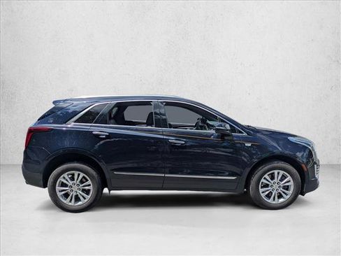 Used 2021 Cadillac XT5 Luxury w/ LPO, Floor Liner Package FWD image 4